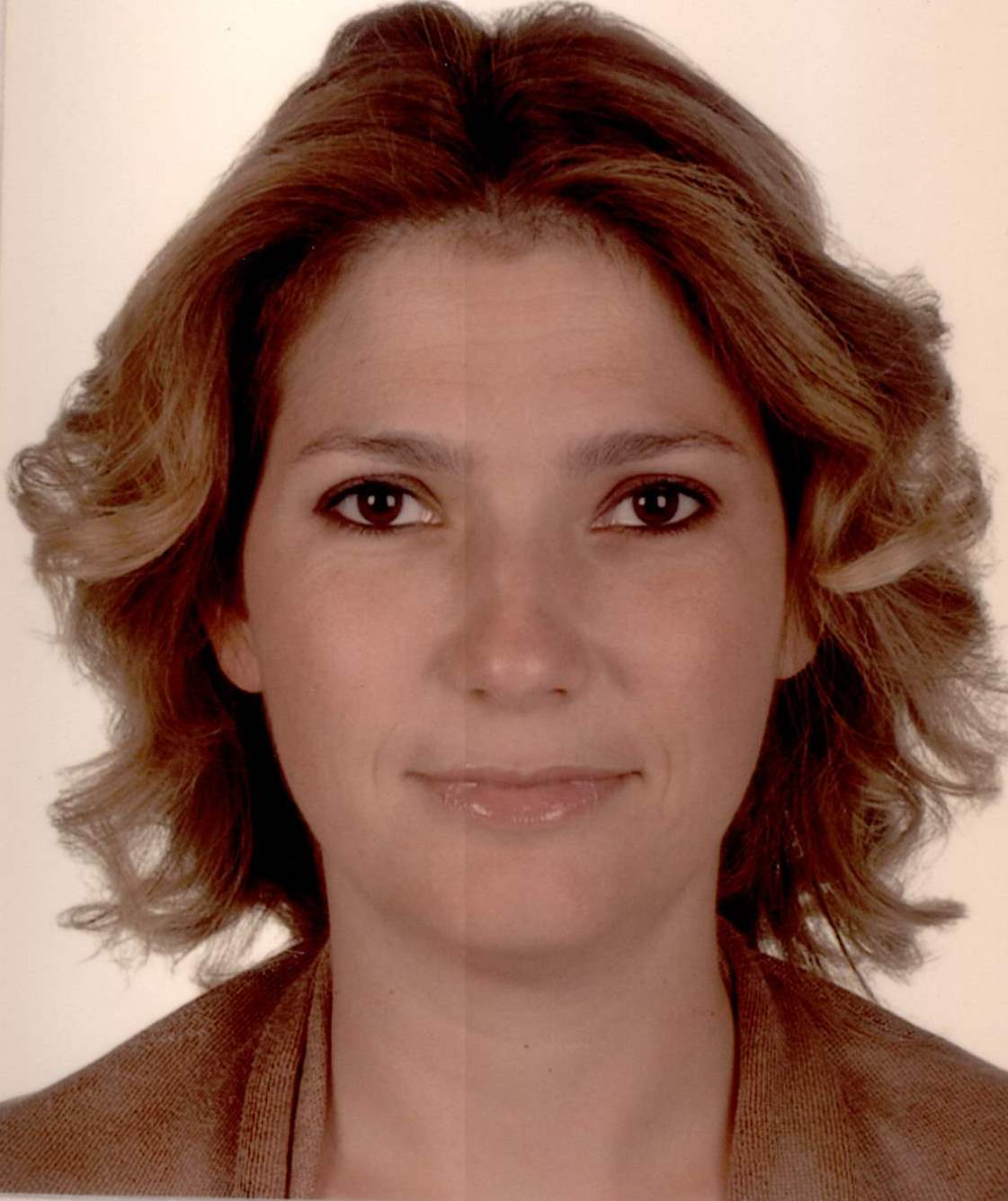 NAZİKE NİDA HÜROĞLU