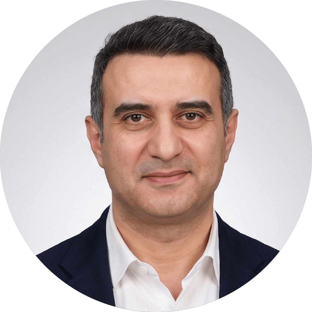 Dr. Dişhekimi Taylan Akça