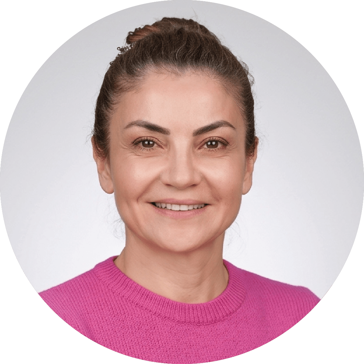 Dişhekimi Derya Öznam