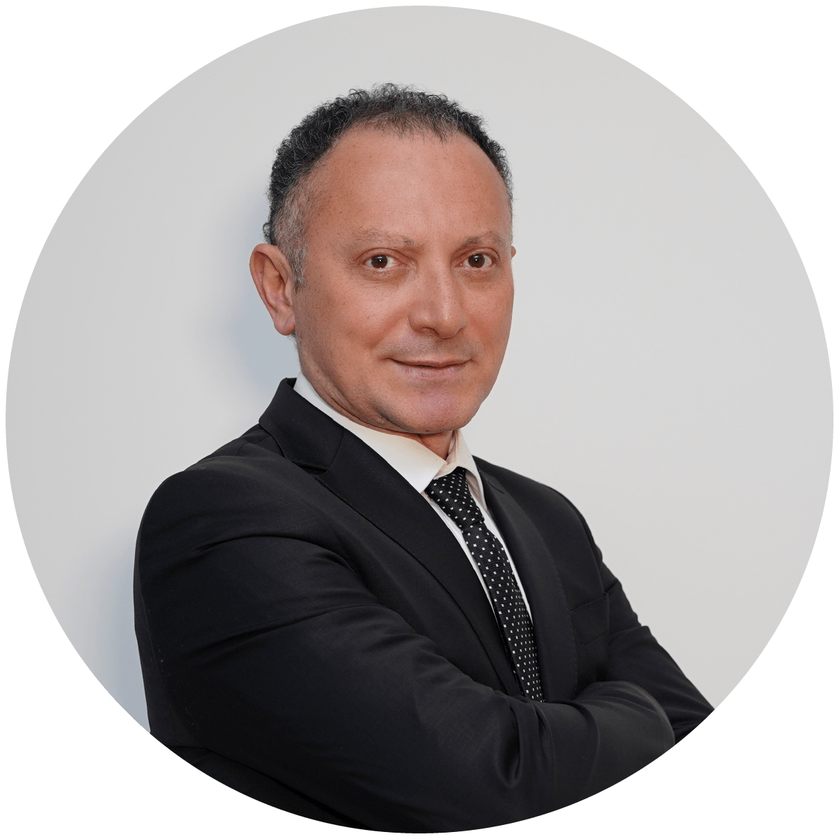 Dişhekimi Deniz Koyuncu